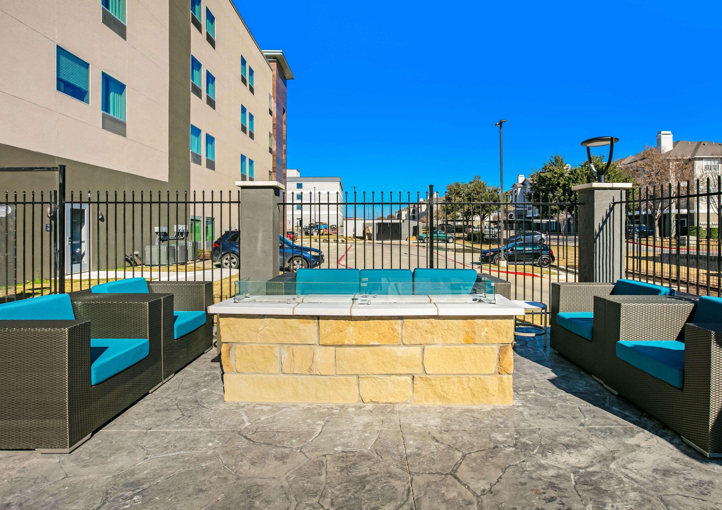 Hotel La Quinta & Dfw West-glade-parks 2*
